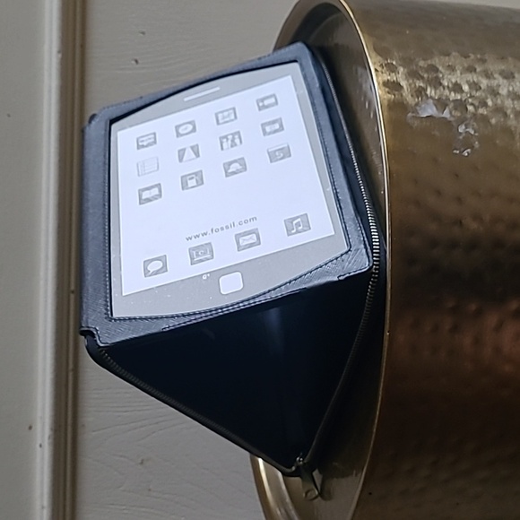 NEW Fossil Black 100% Leather iPad Zip Around Tech Easel Case SL4801 $95 - Picture 6 of 8